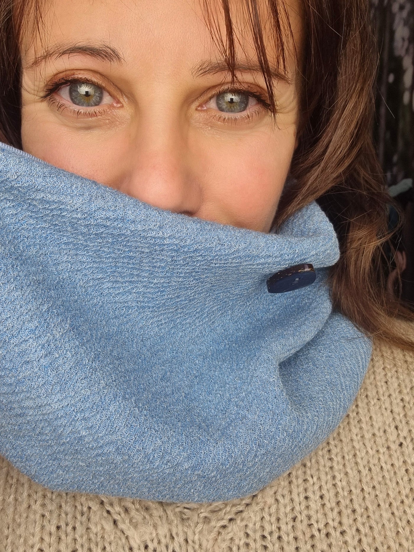 Nido scaldacollo azzurro