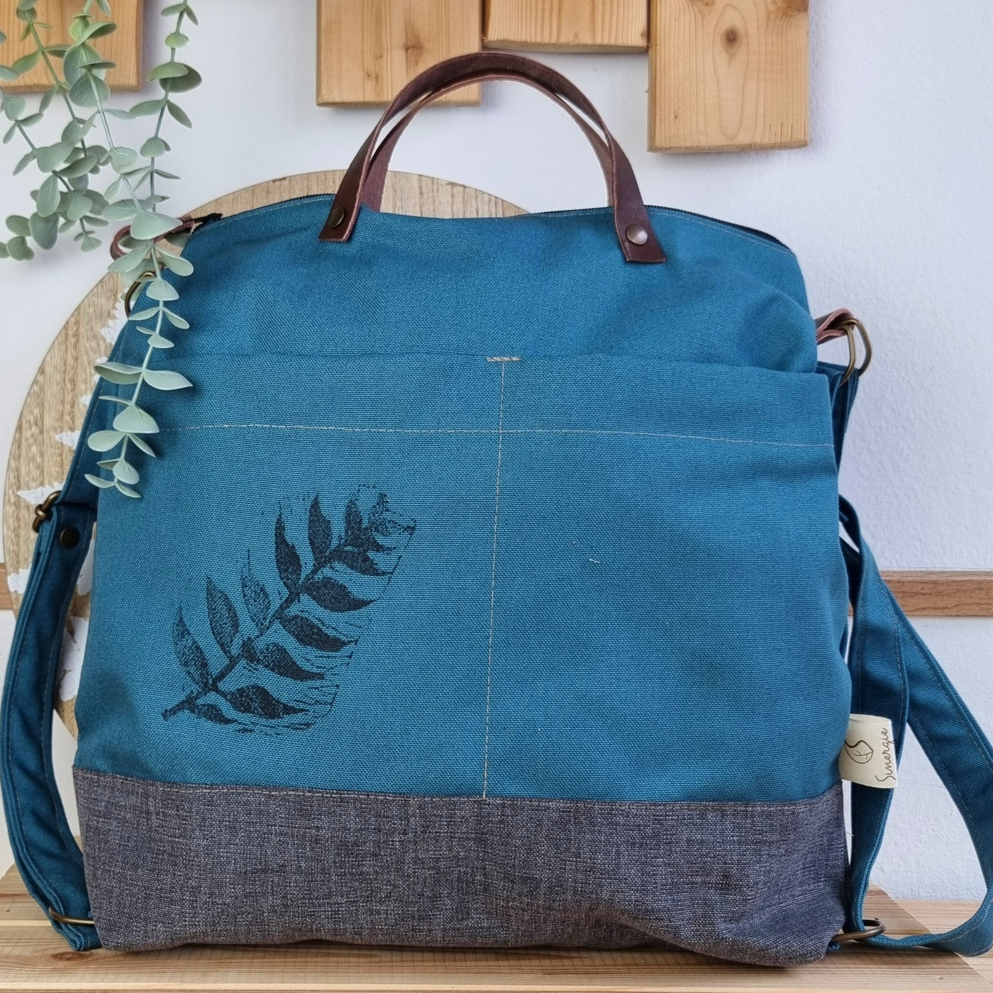 NOCCIOLA borsa zaino trasformabile blu