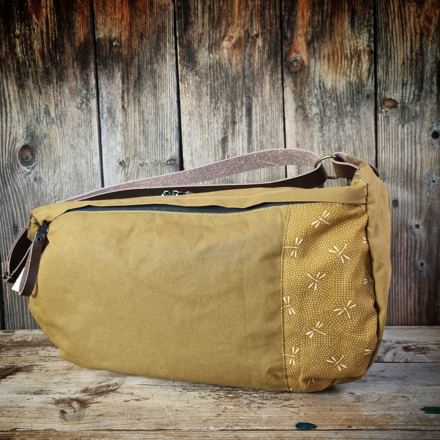 LUNA borsa a tracolla  cerata oliva